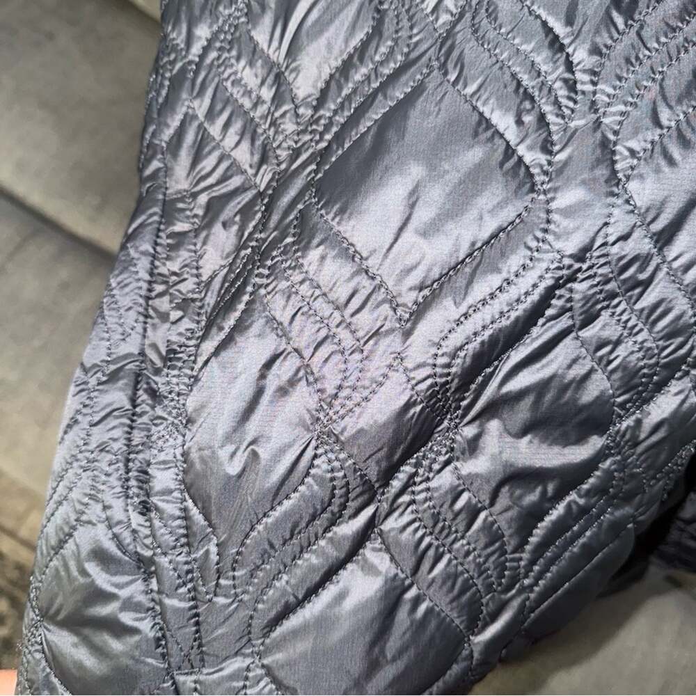 Fabletics pullover pocket puffer jacket - Picture 6 of 7